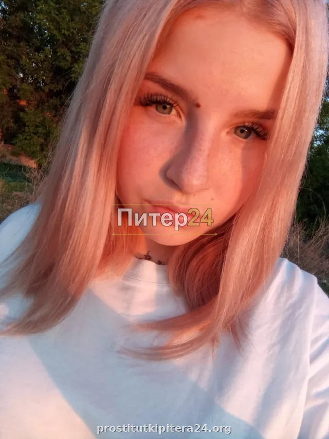 Яна — проститутка у метро Боровая