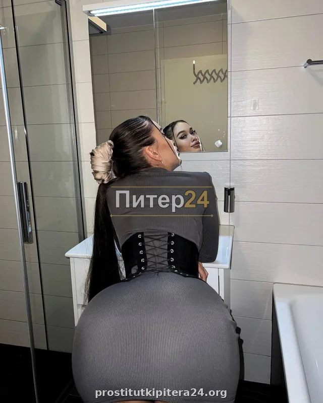 Жаклин — проститутка у метро Автово