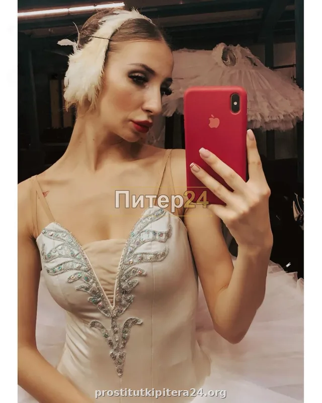 Эльвира — проститутка у метро Новокрестовская