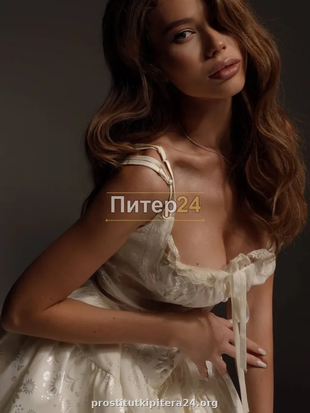 Елизавета — проститутка у метро Международная
