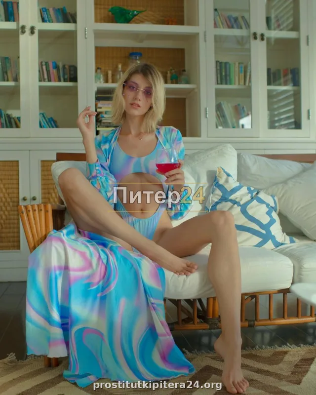 Рая — проститутка у метро Академическая