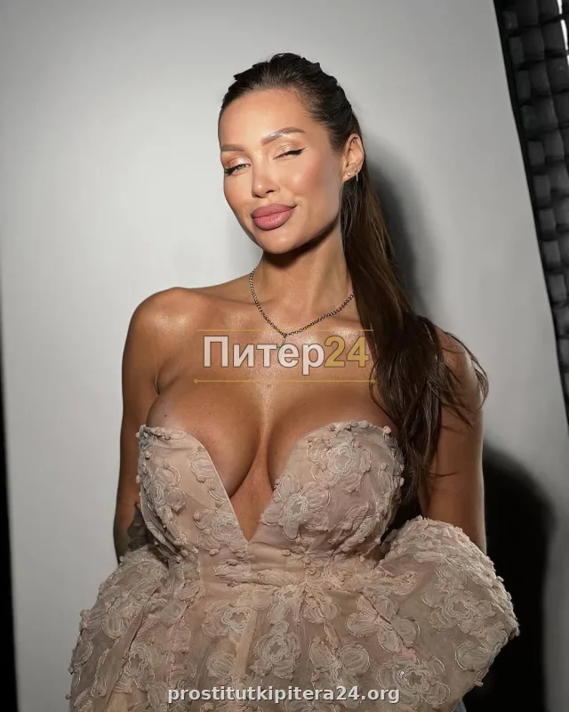 Надежда — проститутка у метро Ломоносовская