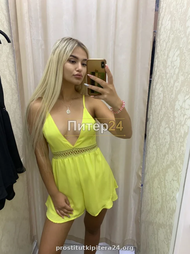 Марина — проститутка у метро Гостиный двор